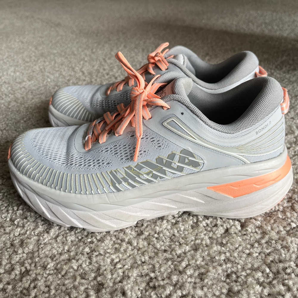 Hoka bondi 7 harbor mist/shark gray.